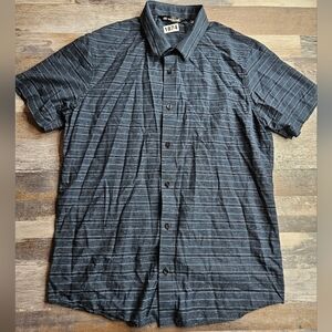 Travis Mathew Men's Large Short Sleeve Button Down Navy Blue